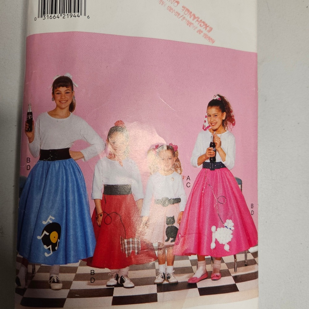 Butterick‎ 4113 Girls Poodle Skirt Costume Sewing Pattern 50s Retro Sizes 4-14